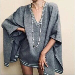 House of Harlow 1960 Sweater Womens One Size Gray V Neck Poncho Oversized Cozy